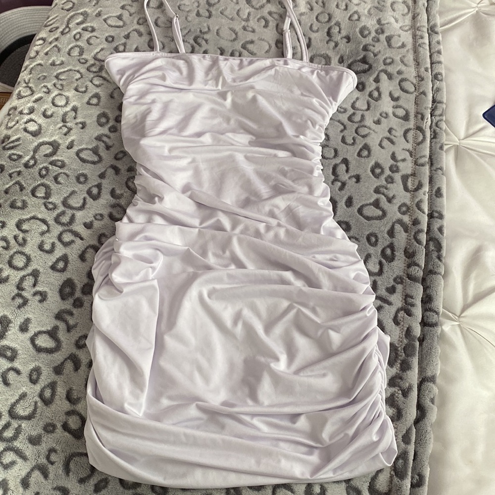 Sexy white mini dress - Picture 3 of 8
